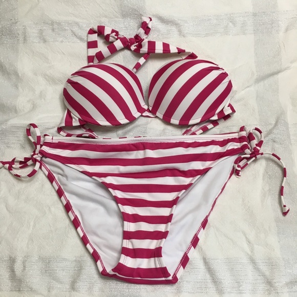 Mossimo Supply Co. Other - Push-up bikini Mossimo Supply Co. Other - Push-up bikini